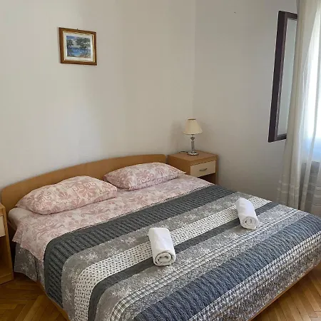 Ana Borovac * Funtana